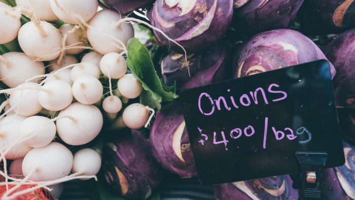 Price tag on onions